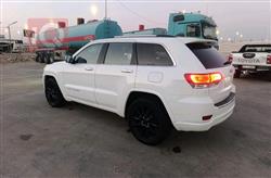 جیپ گراند شیرۆکی